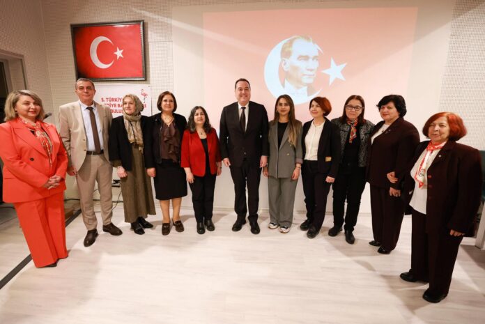 Kadın Belediye Başkanları Manisa’da Bir Araya Geldi (10)